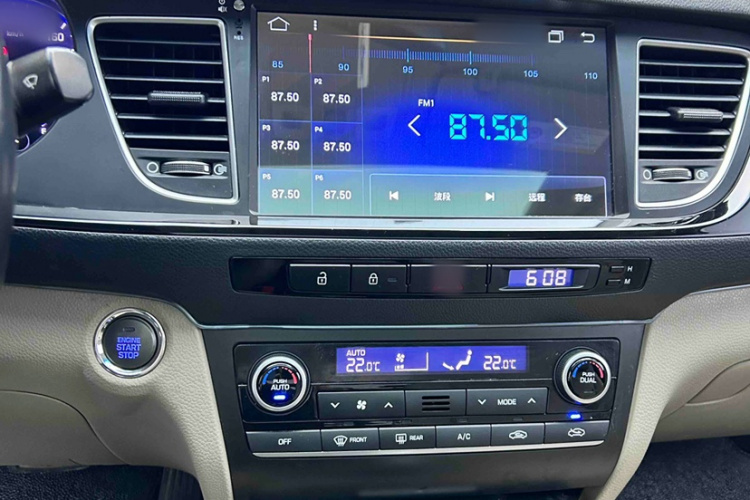 现代 名图 2014款 1.8L 自动智能型GLS中控内饰7004