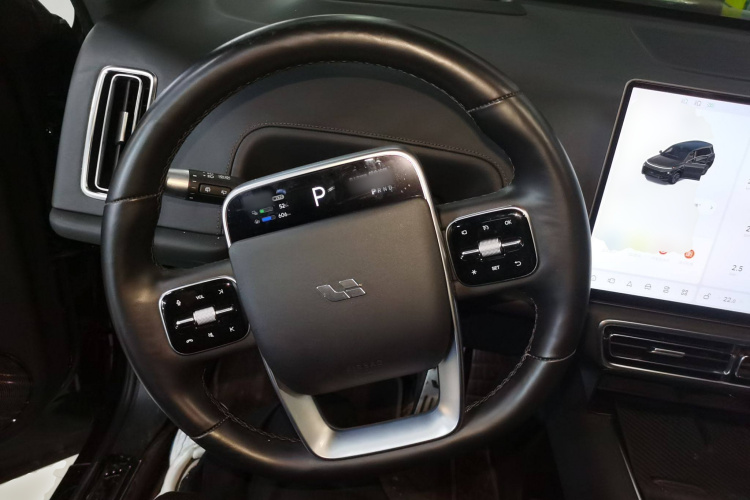 理想汽车 理想L9 2022款 Max中控内饰13