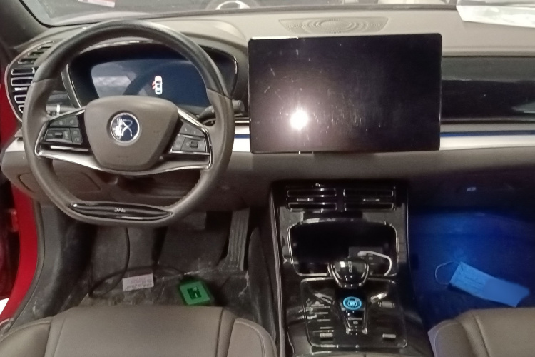 比亚迪 汉 2023款 EV 冠军版 506KM前驱尊贵型中控内饰7002