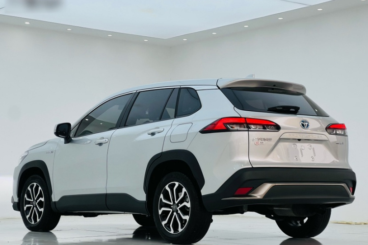 丰田 锋兰达 2023款 2.0L 智能电混双擎 豪华版车身外观6002