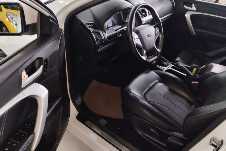 吉利汽车 帝豪 2016款 三厢 1.5L CVT向上版中控内饰20