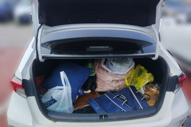 丰田 卡罗拉 2021款 1.2T S-CVT 精英版中控内饰23