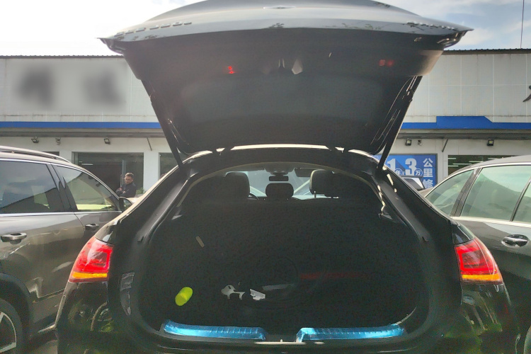 奔驰GLE新能源 2021款 GLE 350 e 4MATIC 轿跑SUV机舱底盘23