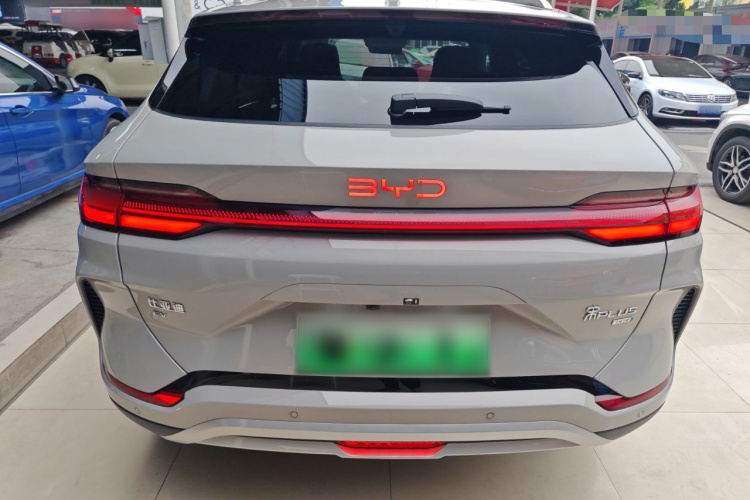 比亚迪 宋PLUS新能源 2025款 EV 智驾版 520km 尊贵型车身外观6004