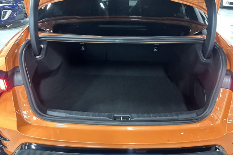 领克03 2025款 1.5TD DCT冠军版Pro局部细节23