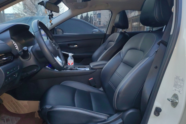 日产 轩逸 2022款 1.6L XL CVT悦享版中控内饰19