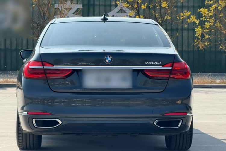 宝马7系 2016款 730Li 豪华型车身外观6009