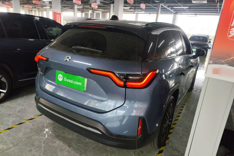 蔚来ES6 2020款 600KM 运动版车身外观7