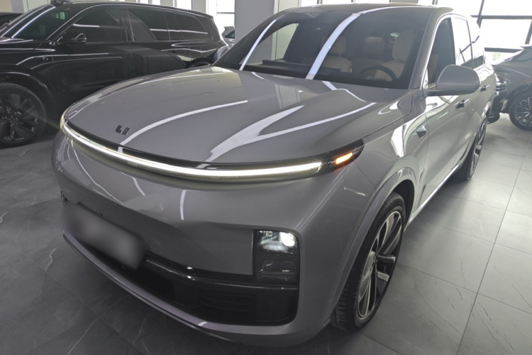 理想汽车 理想L8 2023款 Pro车身外观1