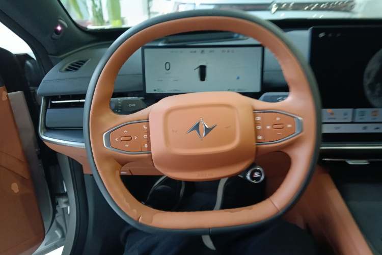 东风奕派 eπ007 2025款 纯电 565四驱Max领航版中控内饰13