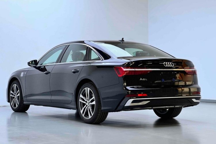 奥迪A6L 2025款 改款 40 TFSI 豪华动感型车身外观6008