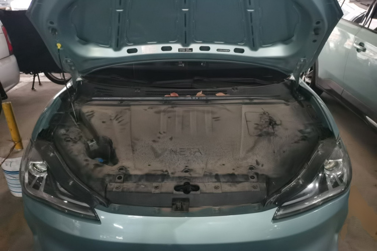 哪吒汽车 哪吒V 2022款 长续航行业定制版局部细节24