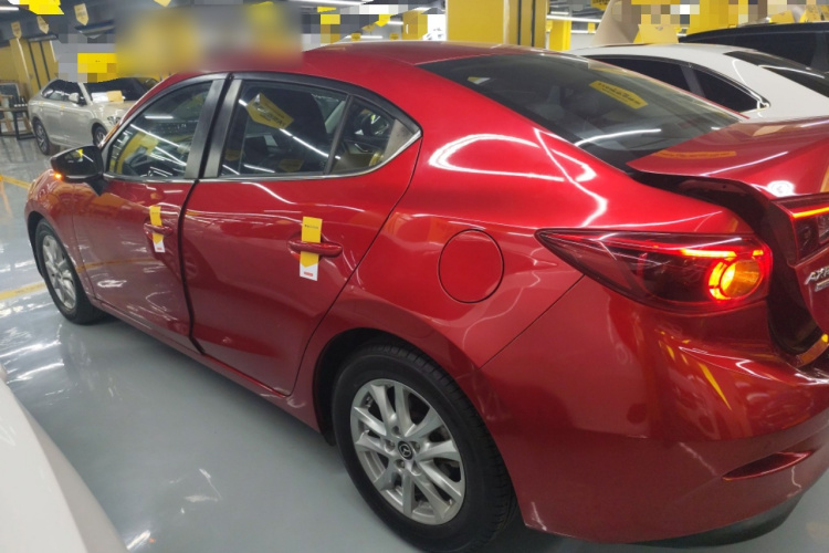 马自达3 昂克赛拉 2019款 云控版 三厢 1.5L 自动豪华型 国VI车身外观4