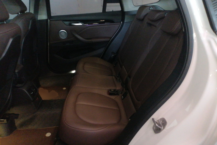 宝马X1 2021款 改款 sDrive25Li 领先型中控内饰21