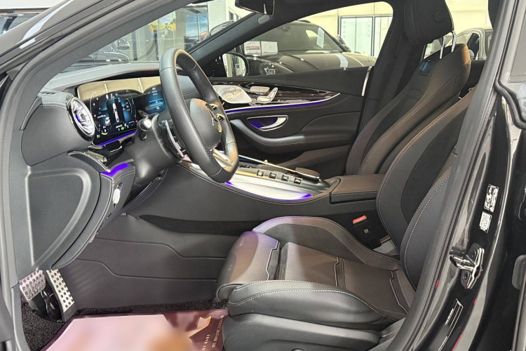 奔驰 2023款 AMG GT 50 四门跑车中控内饰7006