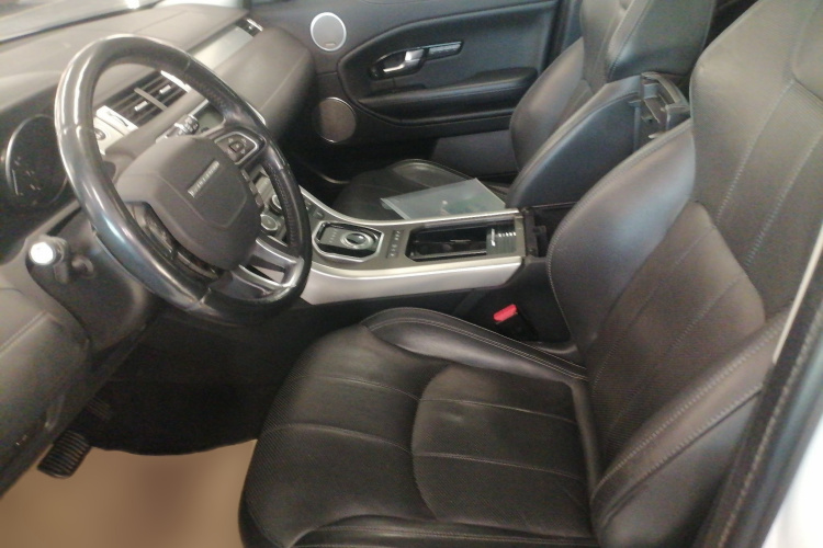 路虎 揽胜极光 2018款 240PS SE DYNAMIC 智锐版局部细节19