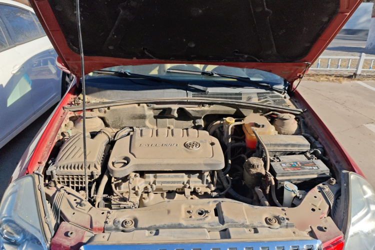 别克 凯越 2013款 1.5L 手动经典型机舱底盘24