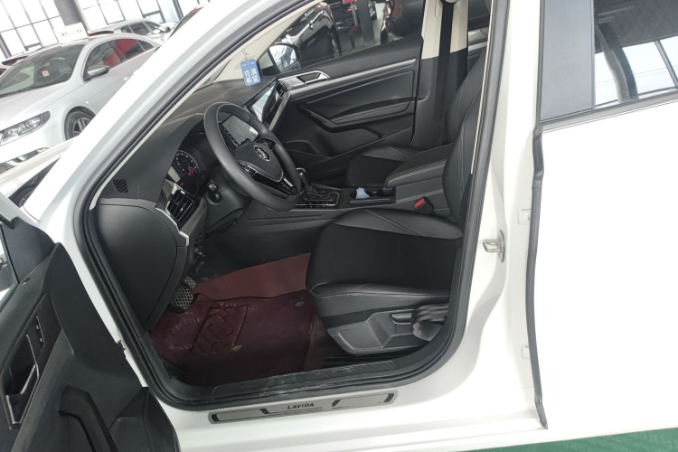 大众 朗逸 2018款 1.5L 自动舒适版 国V中控内饰19