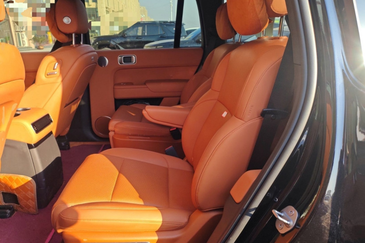 理想汽车 理想L9 2024款 Ultra中控内饰7004