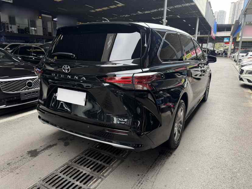 丰田 赛那SIENNA 2024款 2.5L混动 豪华版(2)