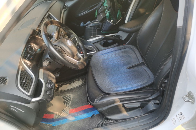 别克 英朗 2018款 18T 自动精英型中控内饰19