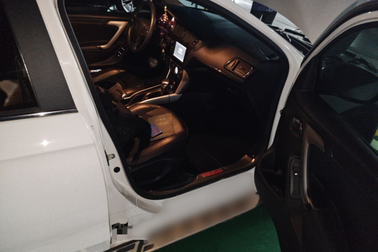 雪铁龙C3-XR 2015款 1.6THP 自动先锋型局部细节9005