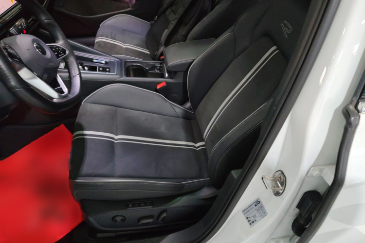 大众 高尔夫 2021款 280TSI DSG R-Line局部细节19