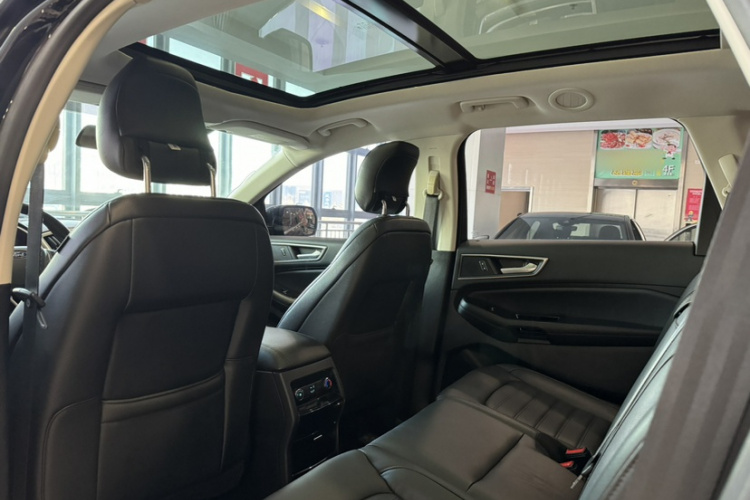 福特 锐界 2018款 EcoBoost 245 两驱铂锐型 7座 国V中控内饰7002