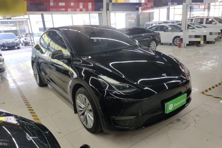 特斯拉 Model Y 2022款 改款 后轮驱动版车身外观3