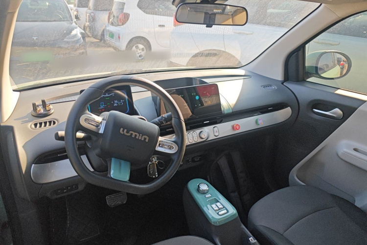 长安启源 长安Lumin 2023款 205km 香沁款中控内饰12