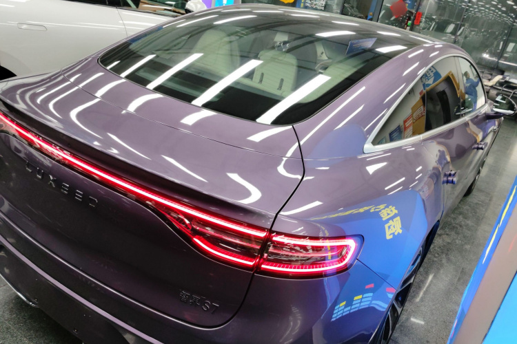 鸿蒙智行 智界S7 2025款 855km Max车身外观6005