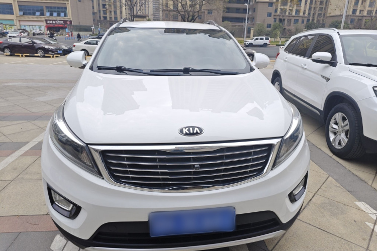 起亚 智跑 2016款 2.0L 手动两驱版GL车身外观2