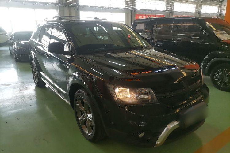 道奇 酷威 2016款 2.4L 两驱旅行版车身外观6002