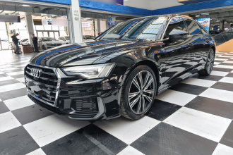 奥迪A6L 2022款 45 TFSI 臻选动感型