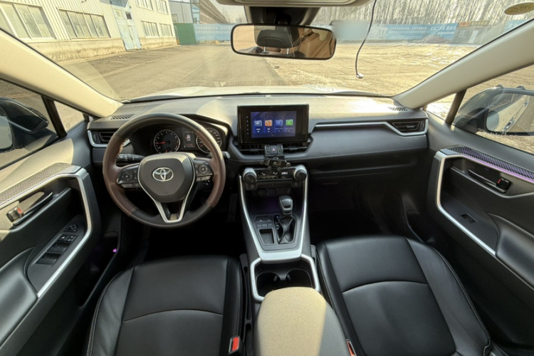 丰田 RAV4荣放 2022款 2.0L CVT两驱都市版中控内饰7003