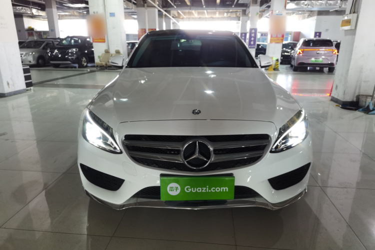 奔驰C级 2015款 改款 C 200 L 运动型车身外观2