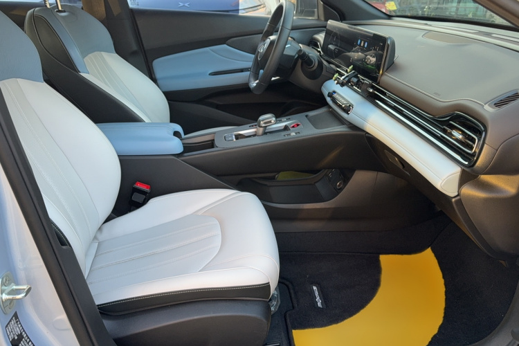 广汽传祺 2023款 影豹H 高能混动版局部细节41