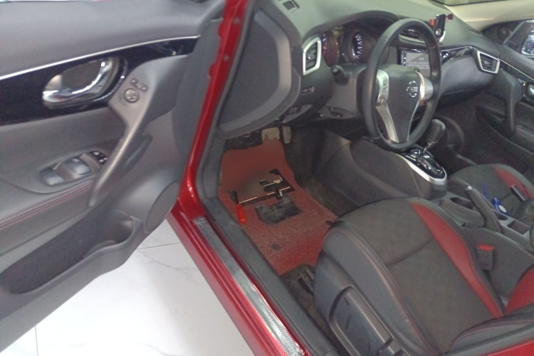 日产 逍客 2017款 2.0L CVT智享版 国V中控内饰7003