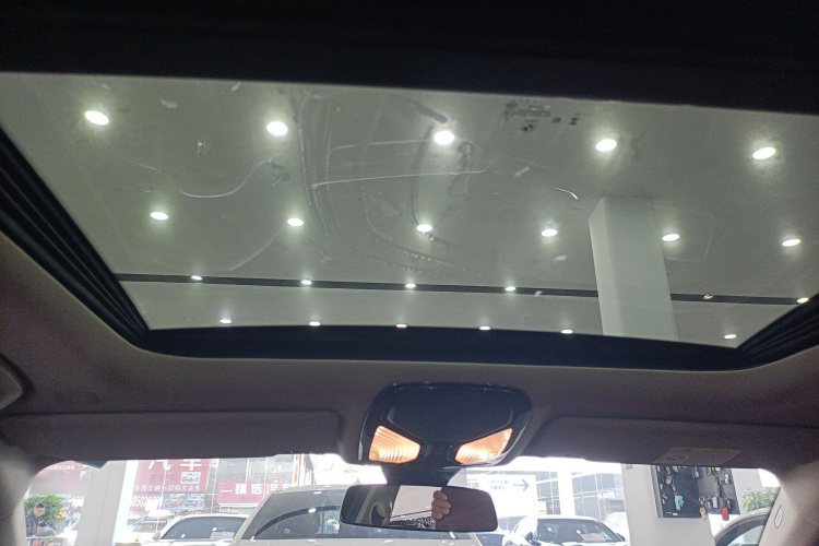 宝马3系 2023款 325Li M运动曜夜套装中控内饰22