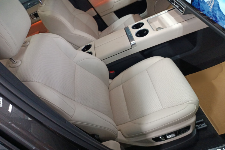 理想汽车 理想L9 2023款 Pro局部细节41