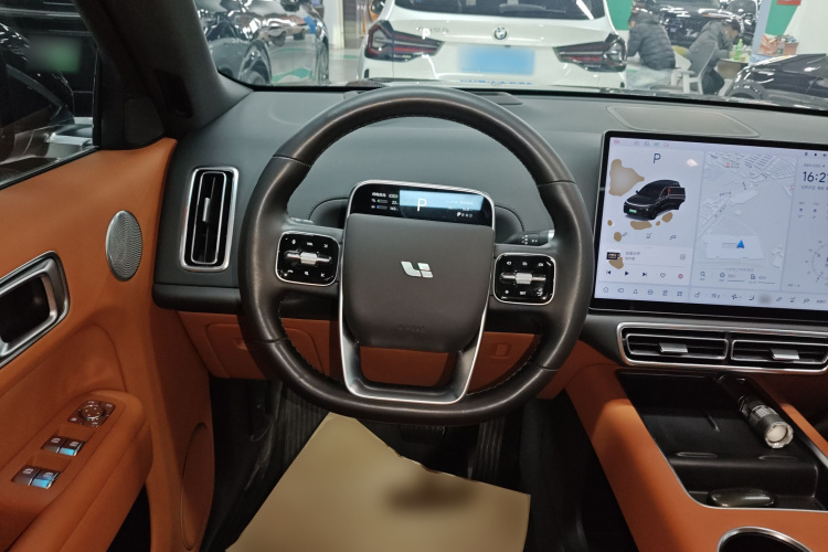 理想汽车 理想L8 2023款 Pro中控内饰13