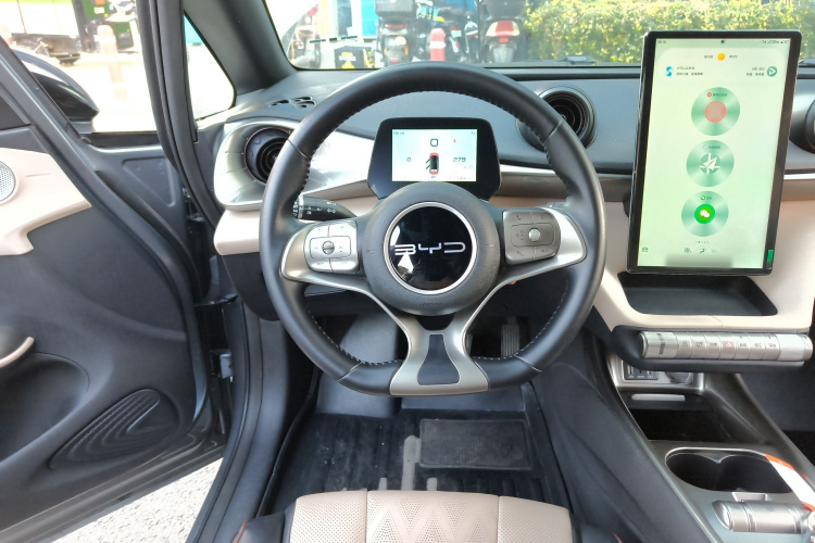 比亚迪 海豚 2023款 420km 时尚版中控内饰13