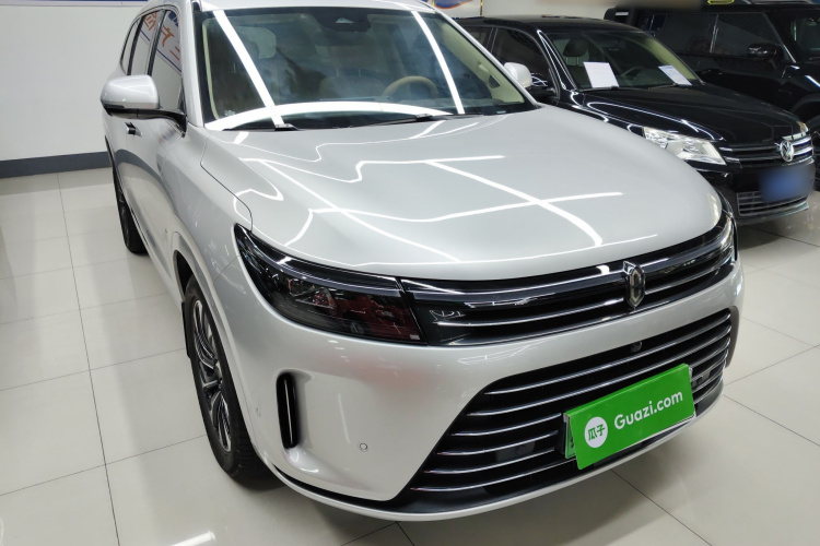 鸿蒙智行 问界M7 2024款 1.5T 后驱Plus版 5座车身外观3