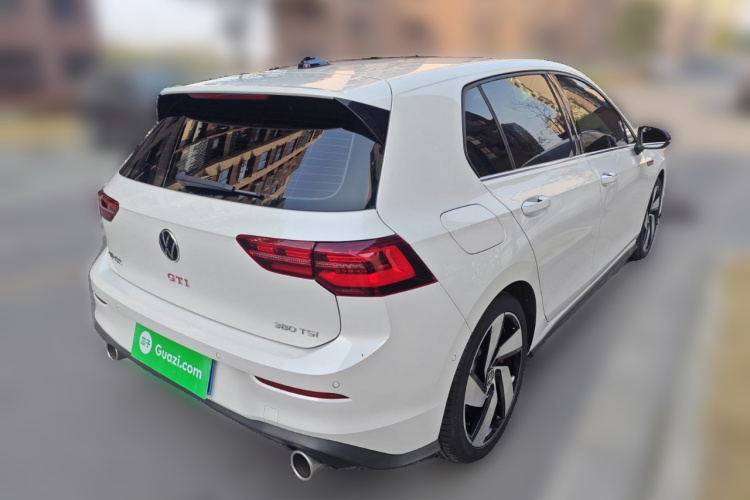 大众 高尔夫GTI 2023款 380TSI DSG GTI车身外观7