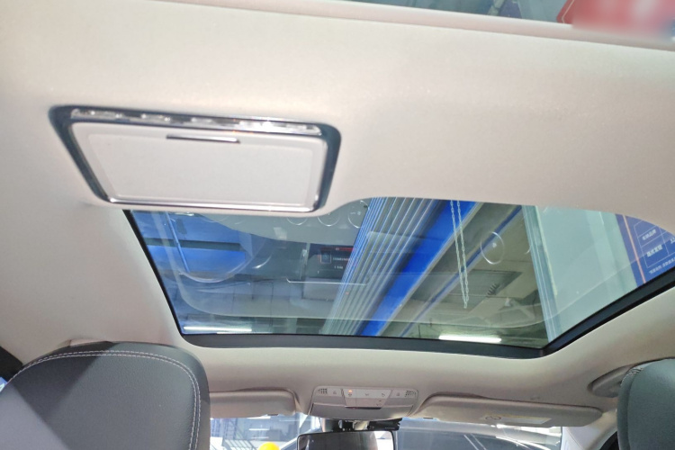 奔驰C级 2021款 C 200 L 时尚型运动版中控内饰22