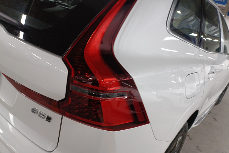 沃尔沃XC60 2026款 B5 四驱智逸豪华版车身外观9