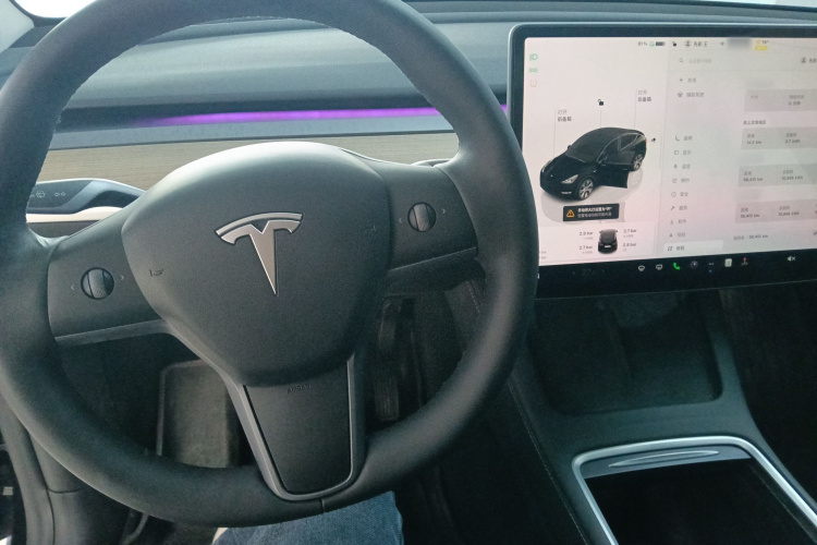 特斯拉 Model Y 2023款 后轮驱动版中控内饰12