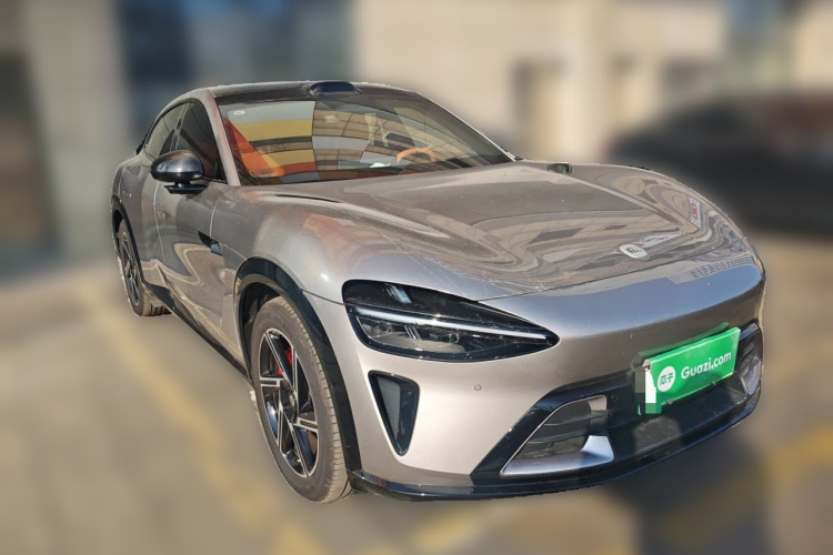 小米汽车 小米YU7 2025款 超长续航高性能四驱Max版车身外观3