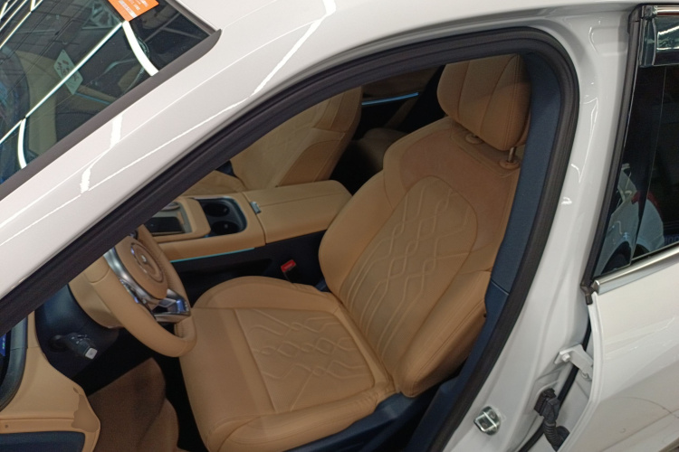 岚图汽车 岚图FREE 2024款 超长续航智驾版中控内饰19