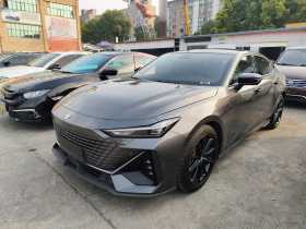 长安UNI-V 2022款 1.5T 尊贵型